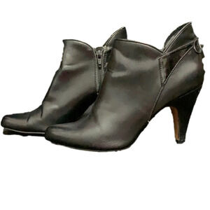 GEORGE- spike heel zippered boots